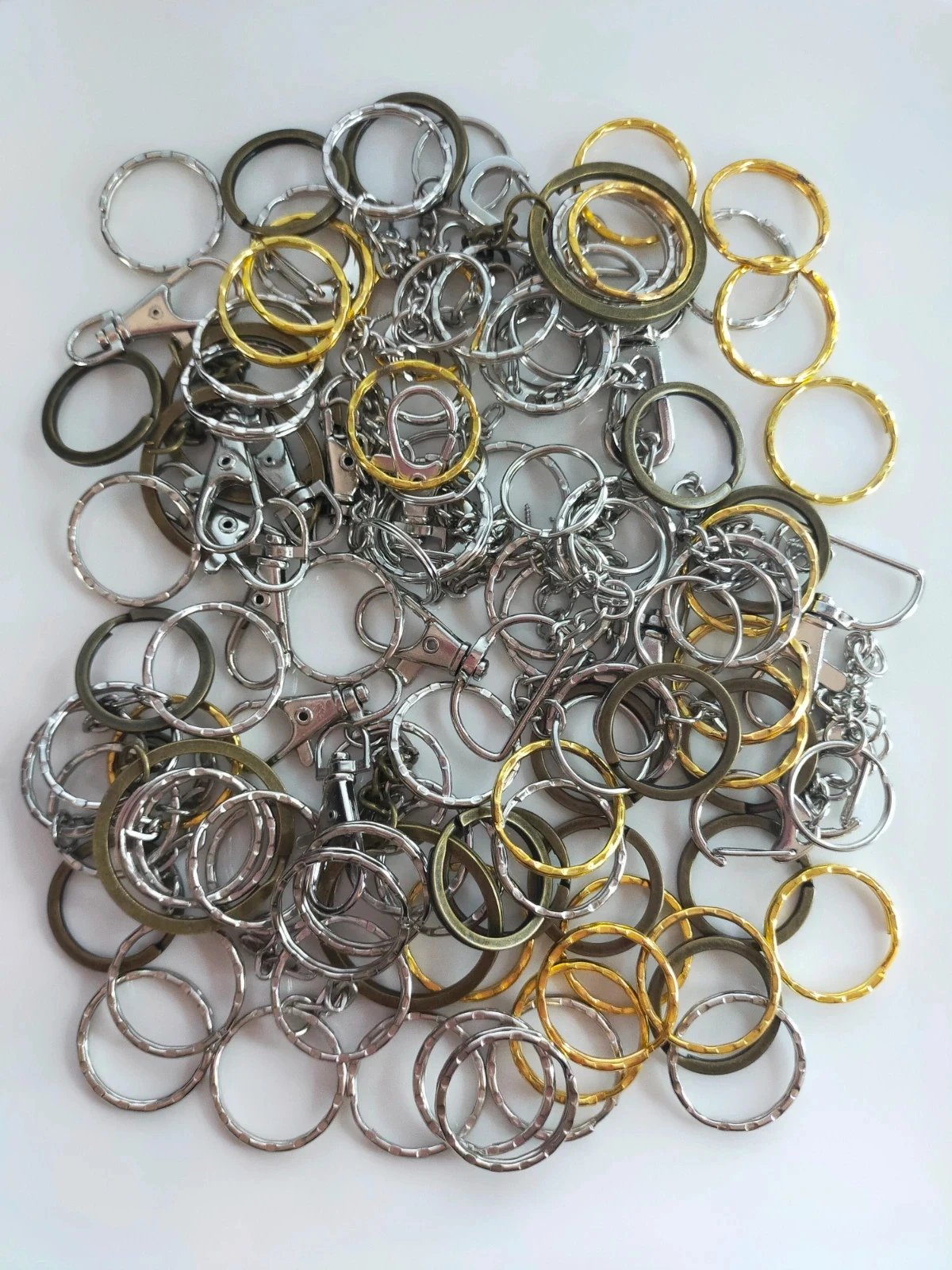 110 anneaux et mousquetons pour porte clef Lot n°6600